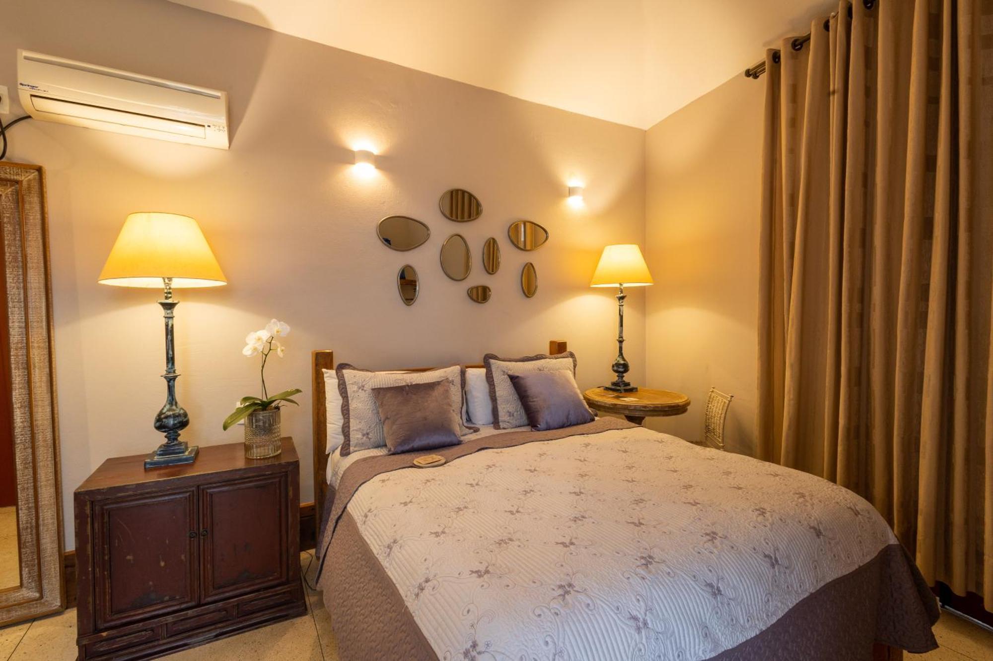 Inn Pequena 5*
